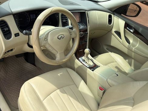 Used 2015 INFINITI QX50 Journey w/ Premium Package RWD image 10