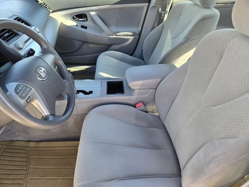 Used 2009 Toyota Camry LE image 16