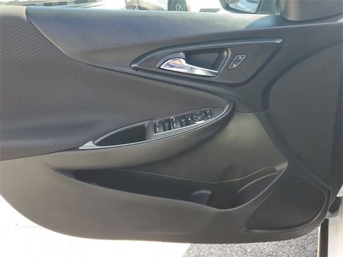 Used 2020 Chevrolet Malibu LS image 16