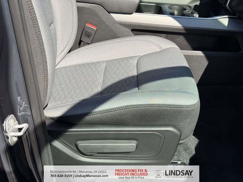 New 2026 RAM 1500 4x4 Crew Cab image 13