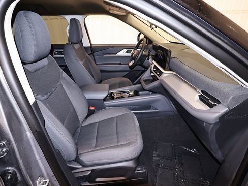 New 2026 Ford Explorer Active image 17