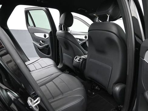 Used 2022 Mercedes-Benz GLC 300 image 30