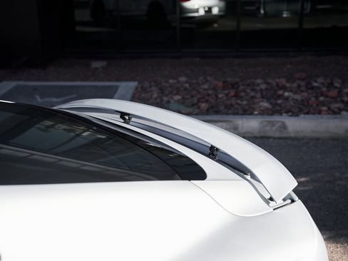 Used 2024 Bentley Continental GT image 10