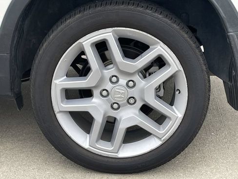 Used 2024 Honda Passport EX-L image 9