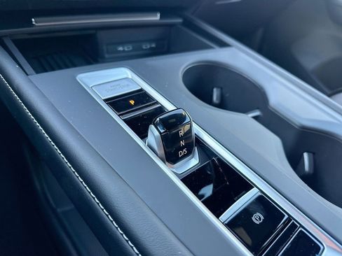 New 2026 Volkswagen Atlas Cross Sport SE image 41