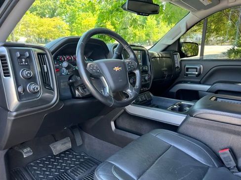 Used 2018 Chevrolet Silverado 1500 LTZ Z71 w/ LTZ Plus Package AWD/4WD image 11