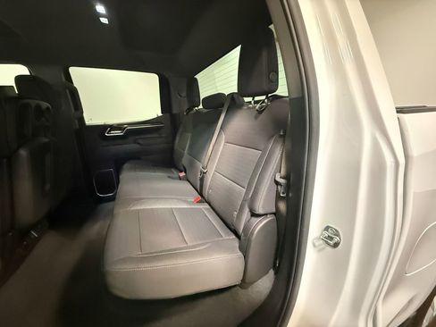 Used 2025 Chevrolet Silverado 1500 LT image 8