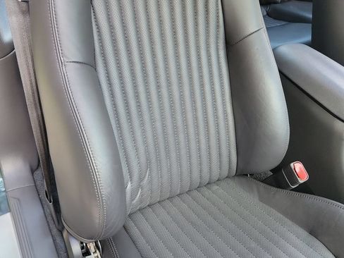 Used 2001 Ford Mustang GT RWD image 27