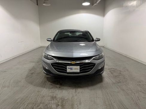 Certified 2025 Chevrolet Malibu LT image 2