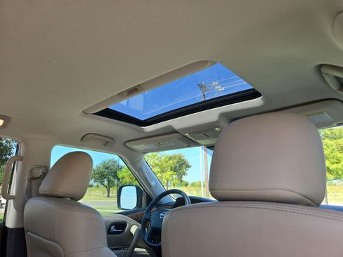 Used 2023 Nissan Armada SL w/ Captain's Chairs Package RWD image 21