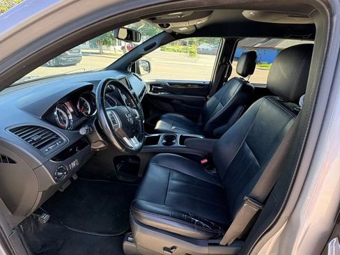 Used 2018 Dodge Grand Caravan GT FWD image 7