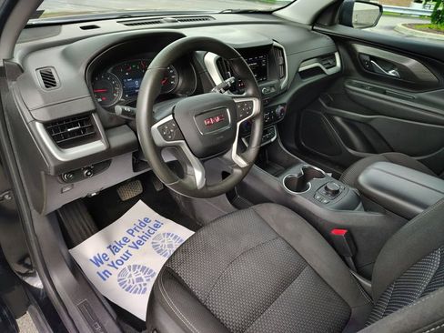 Used 2023 GMC Terrain SLE w/ Driver Convenience Package AWD/4WD image 14