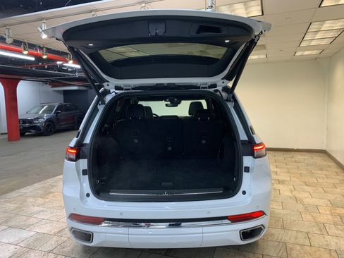 Used 2023 Jeep Grand Cherokee Overland image 57