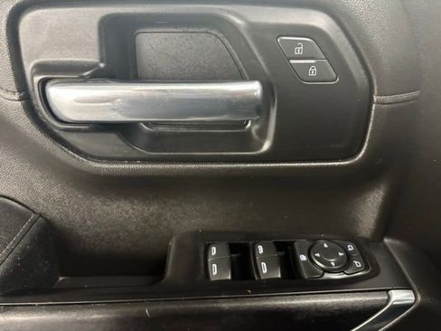 Used 2019 Chevrolet Silverado 1500 LT w/ Texas Edition image 21