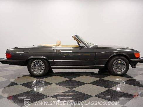 Used 1989 Mercedes-Benz 560 SL image 14