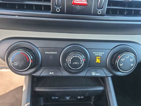 Used 2022 Kia Forte LXS FWD image 32
