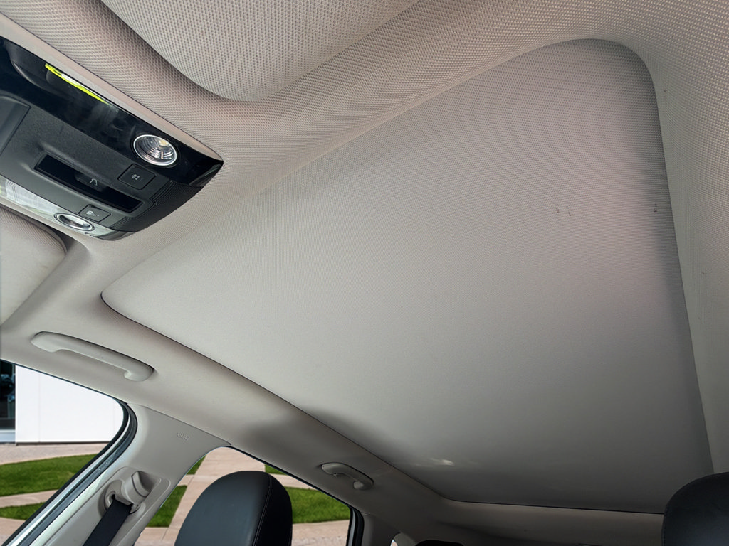 Used 2022 Kia Sorento S w/ Panoramic Sunroof Package FWD image 18