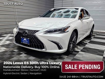 Used 2024 Lexus ES 300h Ultra Luxury w/ Accessory Package (Z2)