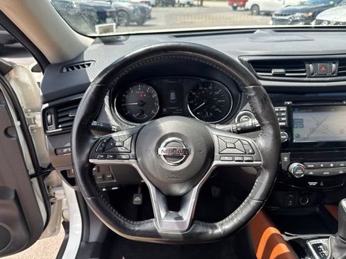 Used 2017 Nissan Rogue SL w/ SL Premium Package AWD/4WD image 11