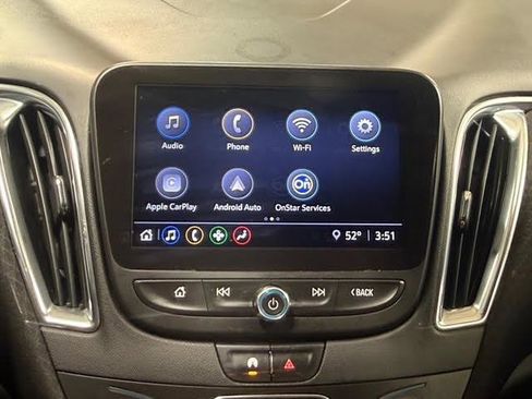 Used 2021 Chevrolet Malibu LT FWD image 7