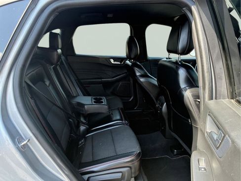 Used 2023 Ford Escape ST-Line AWD/4WD image 12