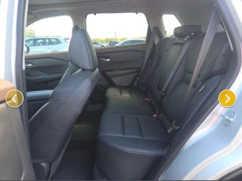 Used 2023 Nissan Rogue SV w/ SV Premium B Package image 7