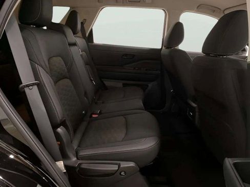 Used 2023 Nissan Pathfinder S AWD/4WD image 83