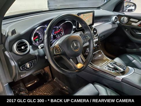 Used 2017 Mercedes-Benz GLC 300 4MATIC image 7