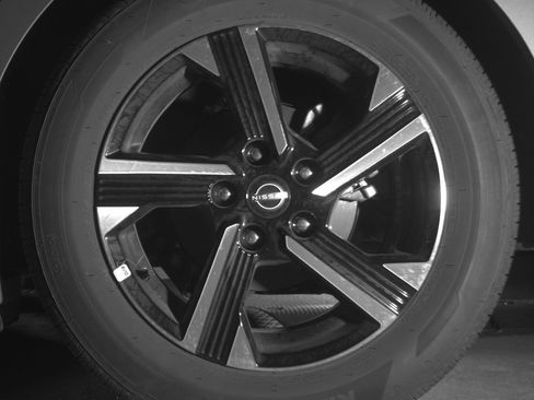 Used 2025 Nissan Sentra SV image 14