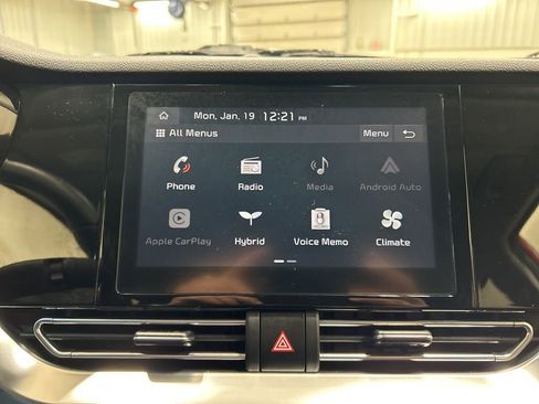 Used 2022 Kia Niro LXS image 21