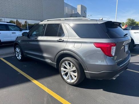 Used 2023 Ford Explorer Platinum w/ Technology Package AWD/4WD image 10