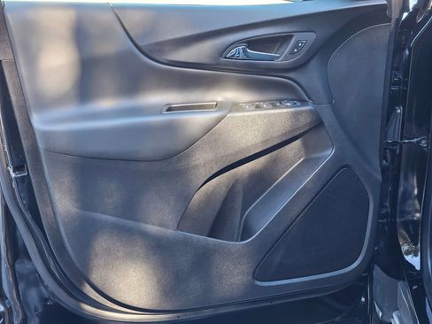 Used 2024 Chevrolet Equinox LT image 17