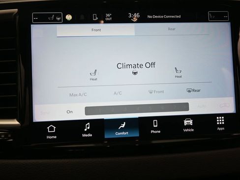 Used 2024 Chrysler Pacifica Touring-L image 29