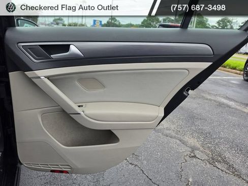 Used 2019 Volkswagen Golf S FWD image 27