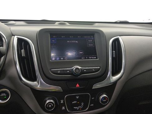 Used 2020 Chevrolet Equinox LS image 25