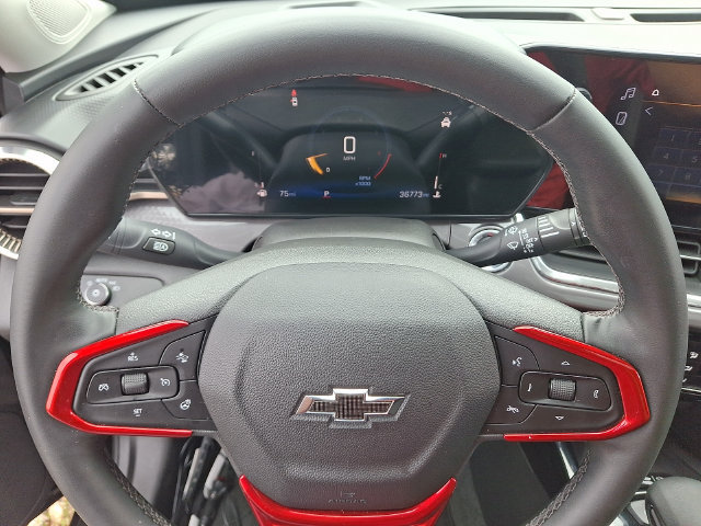 Used 2024 Chevrolet Trax ACTIV w/ Sunroof Package FWD image 4