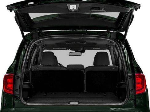 Used 2016 Honda Pilot Touring image 11