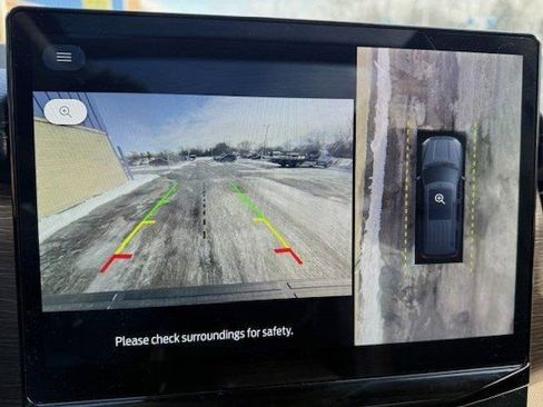 Used 2023 Ford Expedition Limited image 12