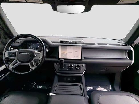 Certified 2022 Land Rover Defender 110 X-Dynamic HSE AWD/4WD image 9