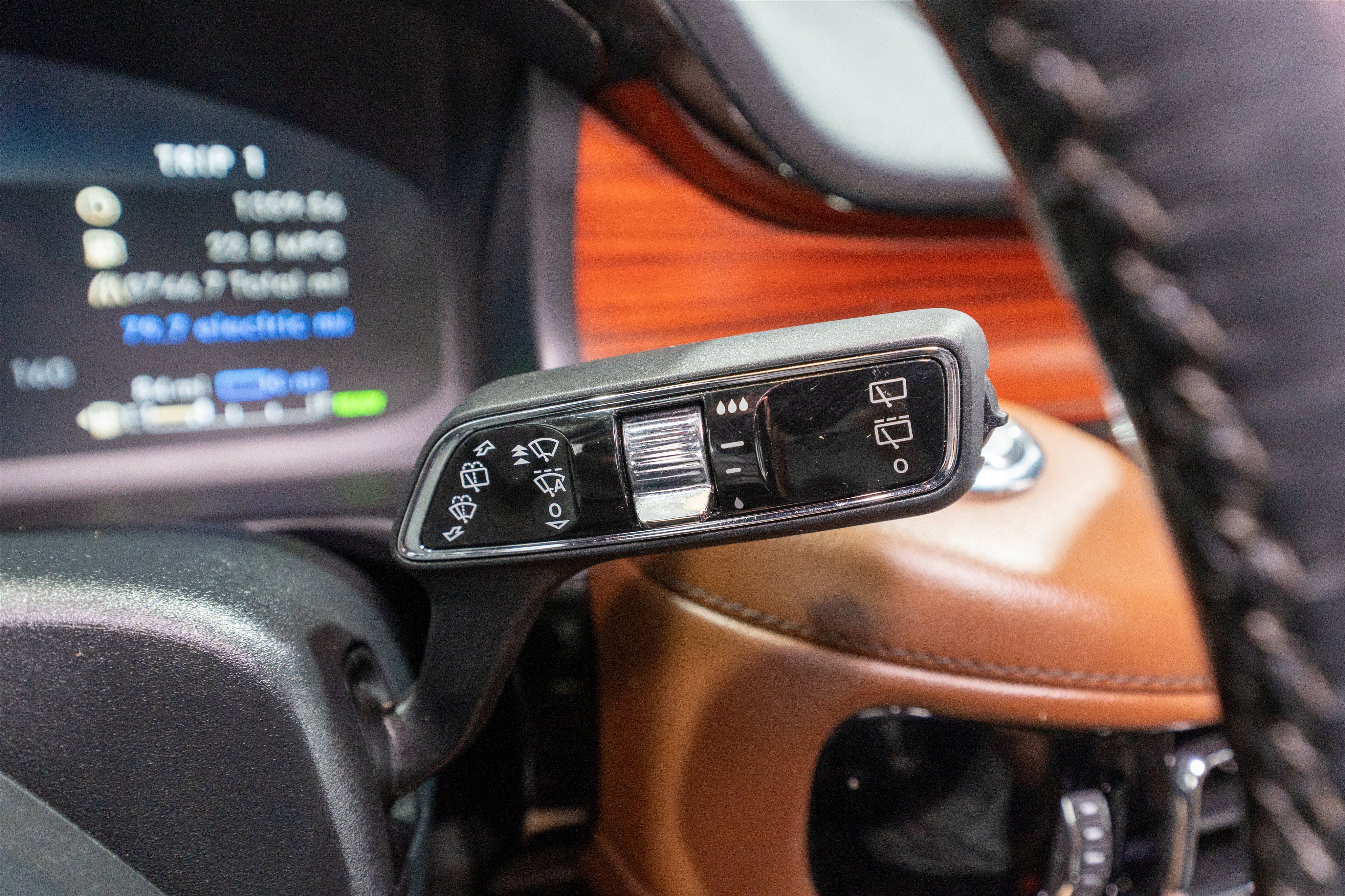 Used 2022 Lincoln Aviator Grand Touring w/ Equipment Group 301A AWD/4WD image 27