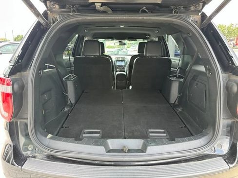 Used 2019 Ford Explorer XLT w/ Equipment Group 202A FWD image 20