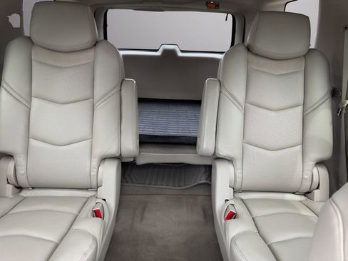 Used 2020 Cadillac Escalade Premium Luxury AWD/4WD image 22