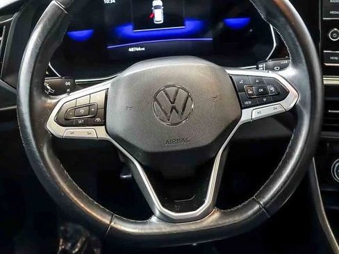 Used 2024 Volkswagen Jetta SE FWD image 19