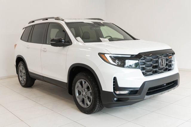Used 2025 Honda Passport TrailSport image 7