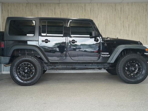 Used 2015 Jeep Wrangler Unlimited Sport w/ Quick Order Package 24S AWD/4WD image 6