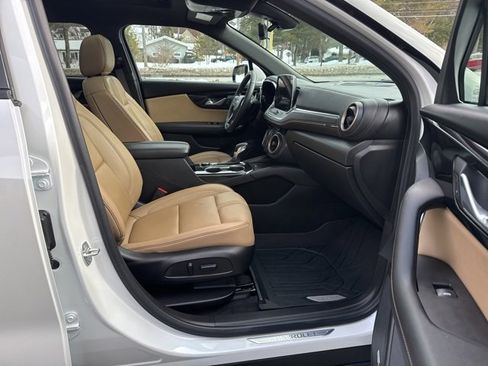 Used 2024 Chevrolet Blazer Premier w/ Driver Confidence II Package image 17