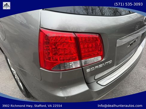 Used 2013 Kia Sorento SX w/ SX Premium Pkg FWD image 11