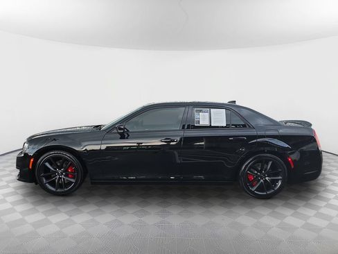 Used 2023 Chrysler 300 C RWD image 5