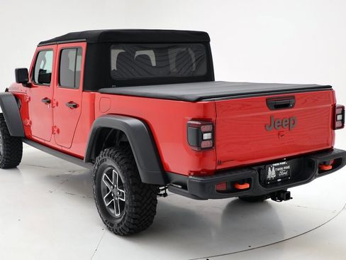 Used 2024 Jeep Gladiator Mojave w/ Dual Top Group AWD/4WD image 7