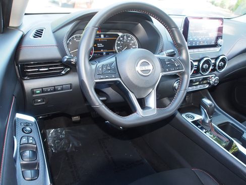 Used 2024 Nissan Sentra SR w/ Trunk Package FWD image 15